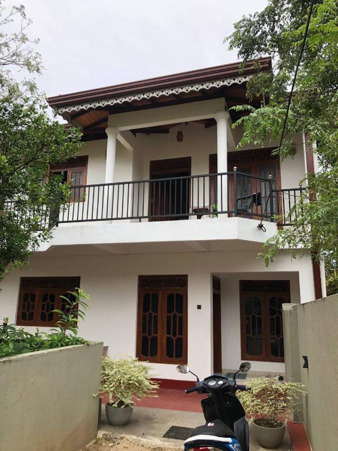 Ceylonia Guest Hotel Weligama Exterior foto